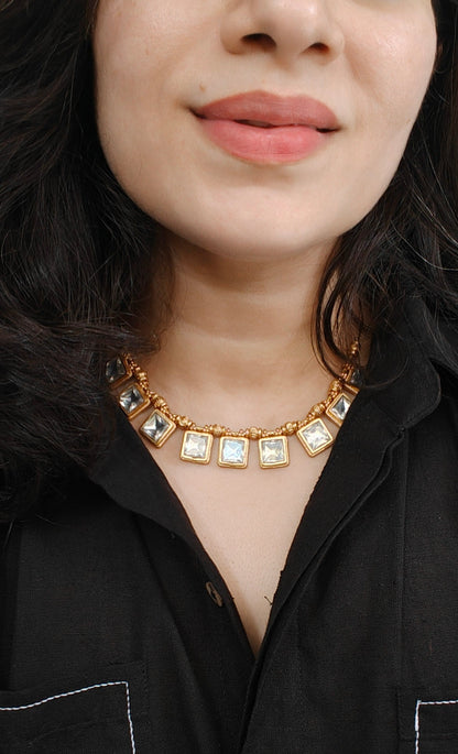 Anvi Square Kundan Necklace Set
