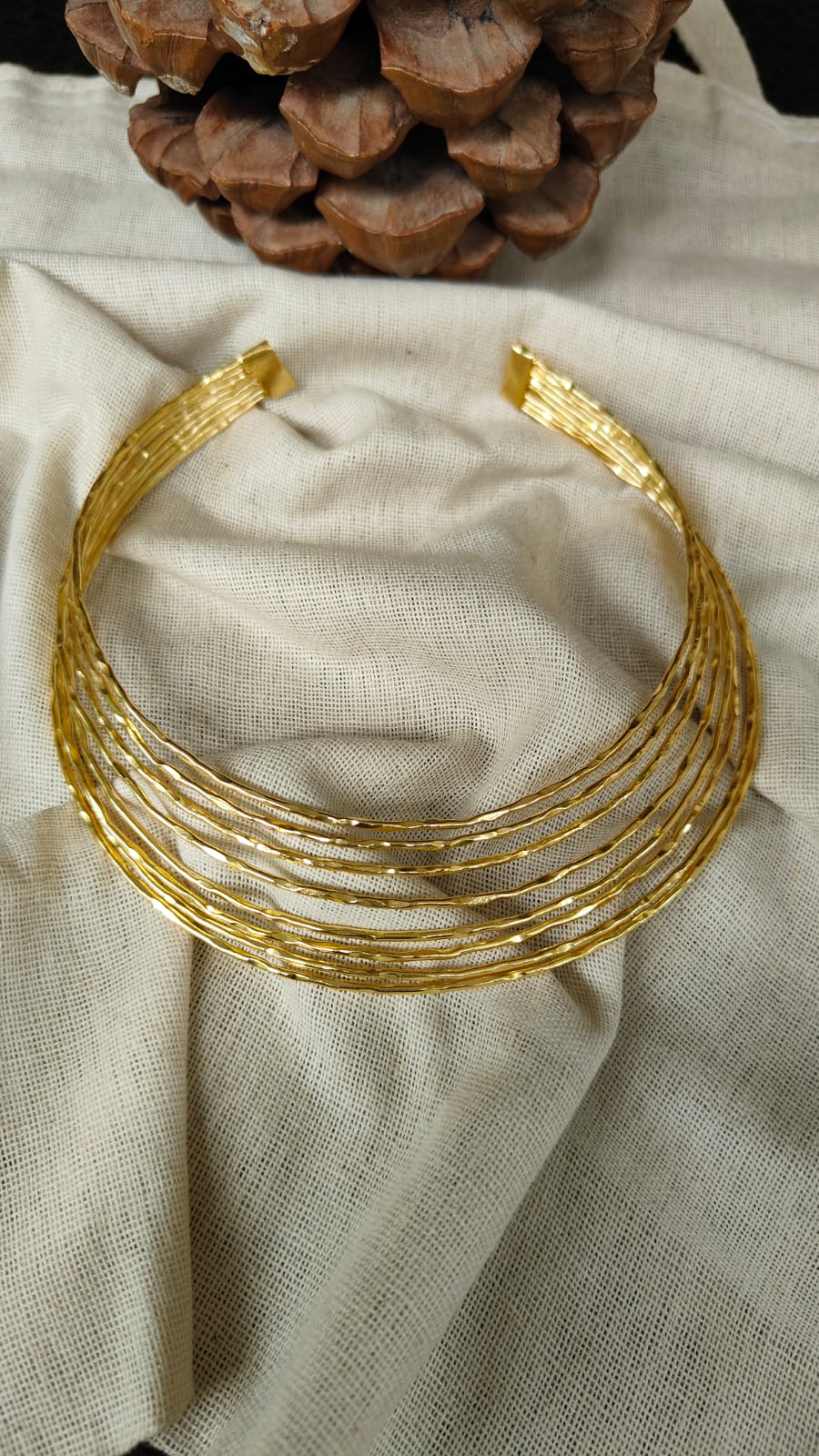 Iris Choker In 18 kt Gold Tone