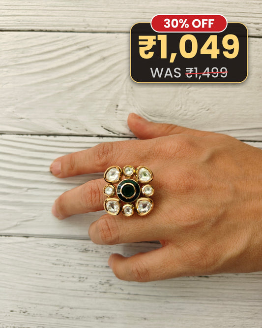 Naina Square Ring